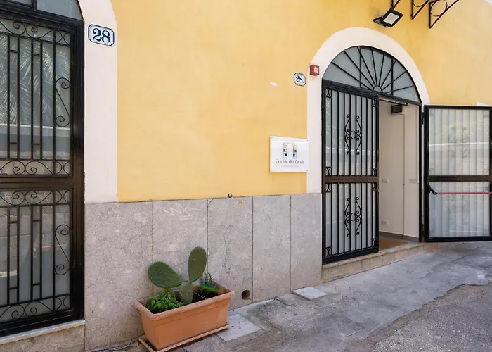Cortile Dei Giusti - Combo Palermo