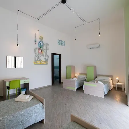 Cortile Dei Giusti - Combo * Palermo