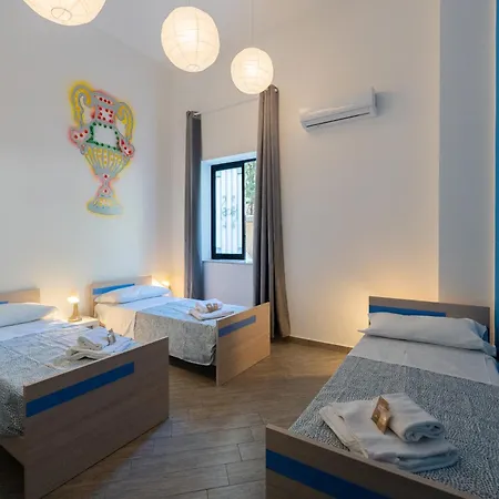 Cortile Dei Giusti - Combo Guest house