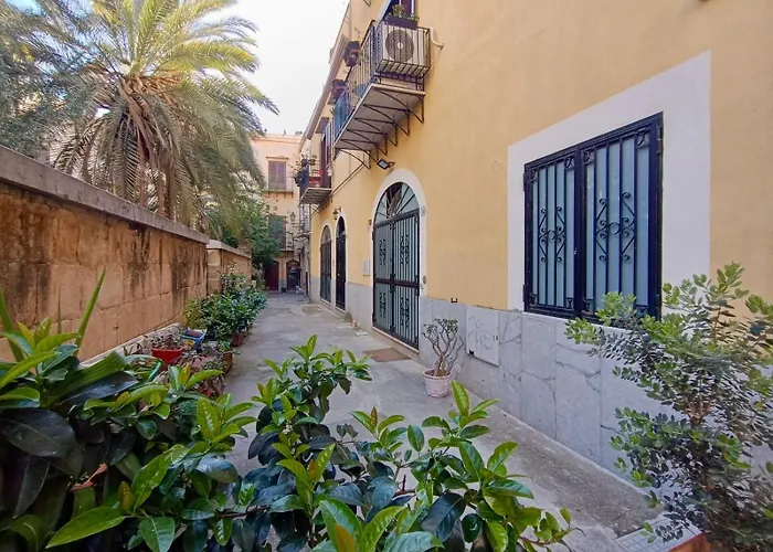 Affittacamere Cortile Dei Giusti - Combo